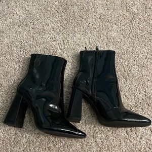 H&M, black patent heel boot, size 39 US 8